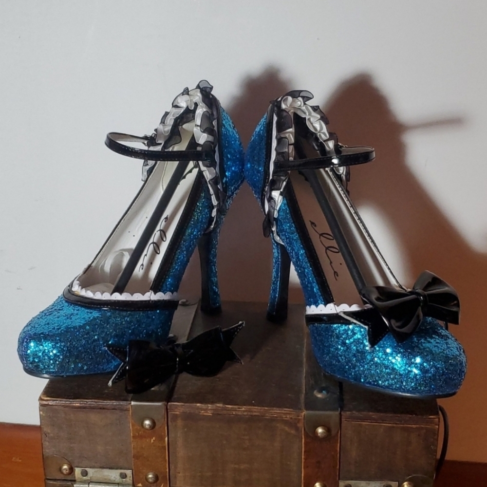 Ellie Pumps Turquoise Cosplay Heels Glitter Sequin Ruffle Wingtip Bow Size 6